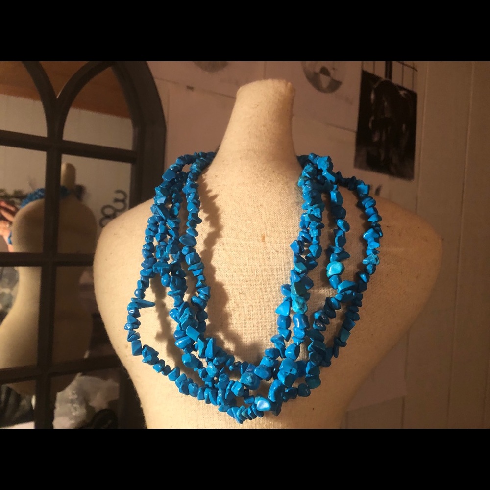 Necklaces - Picture 7 of 8